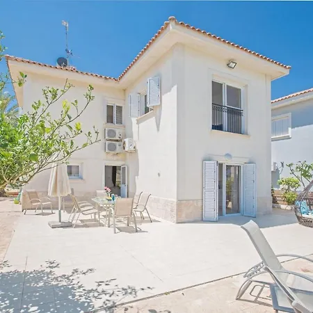 Rent Your Dream Holiday And Look Forward To Relaxing Beside Your Private Pool 1578 Villa Protaras