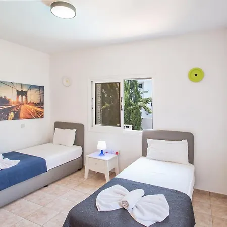 Villa Rent Your Dream Holiday And Look Forward To Relaxing Beside Your Private Pool 1578 *