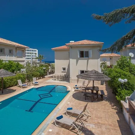 Villa Rent Your Dream Holiday And Look Forward To Relaxing Beside Your Private Pool 1578 *