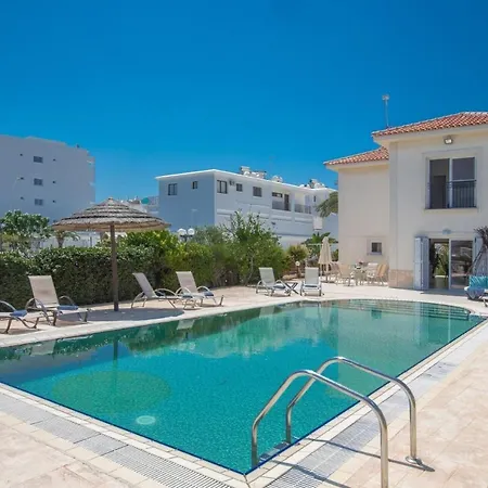Villa Rent Your Dream Holiday And Look Forward To Relaxing Beside Your Private Pool 1578