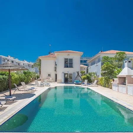 Βίλα Rent Your Dream Holiday And Look Forward To Relaxing Beside Your Private Pool 1578 Πρωταράς