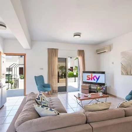Βίλα Rent Your Dream Holiday And Look Forward To Relaxing Beside Your Private Pool 1578 Πρωταράς