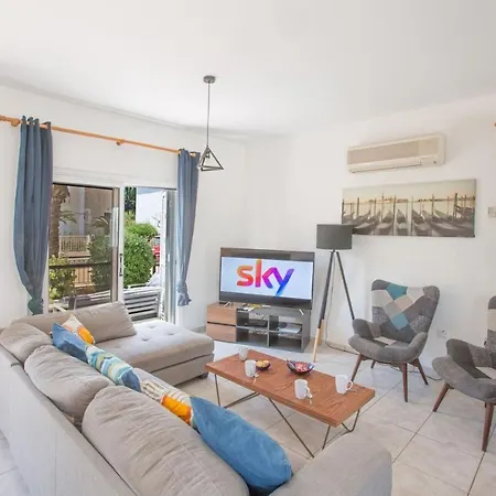 Rent Your Dream Holiday And Look Forward To Relaxing Beside Your Private Pool 1578 Protaras