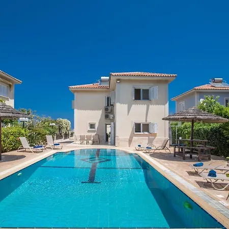Villa Rent Your Dream Holiday And Look Forward To Relaxing Beside Your Private Pool 1578 *