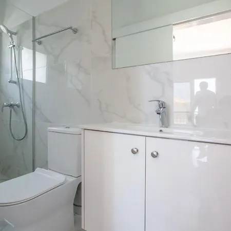Βίλα Rent Your Dream Holiday And Look Forward To Relaxing Beside Your Private Pool 1578