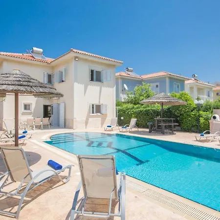 Villa Rent Your Dream Holiday And Look Forward To Relaxing Beside Your Private Pool 1578